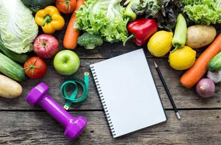 Ilustrasi asupan serat yang cukup dapat membantu penurunan berat badan.