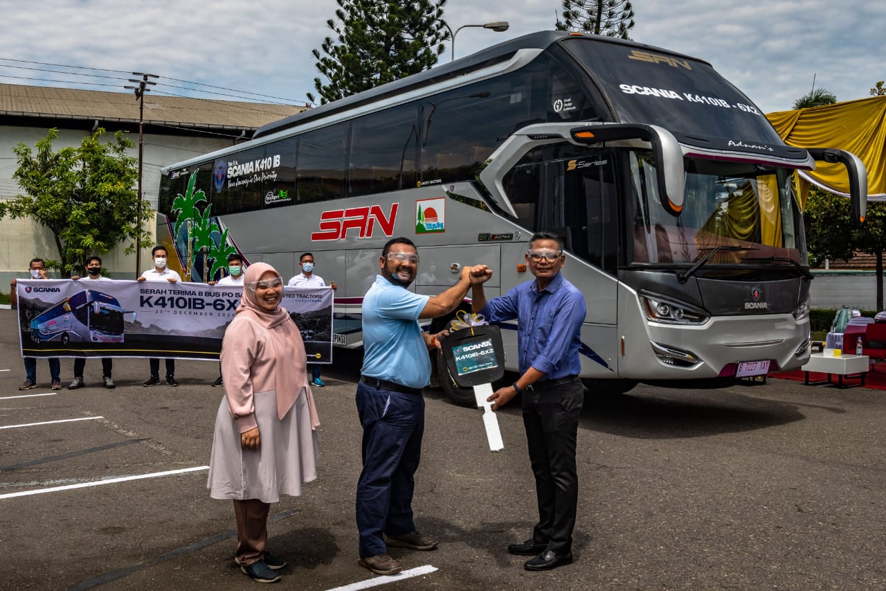Peluncuran bus terbaru PO SAN di Semarang pada Rabu (23/12/2020).(POS SAN FOR RIAUPOS.CO)