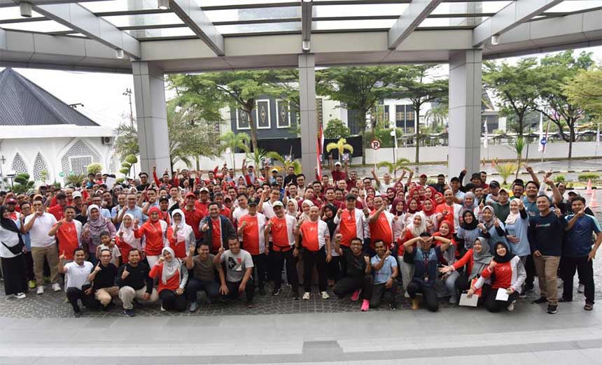 Semarak Kemerdekaan, Pegawai BRK Syariah Peringati HUT RI, Hari Jadi Provinsi Riau dan 1 Tahun Konversi dengan Meriah