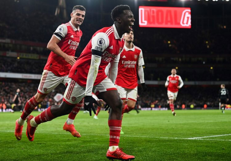 Eddie Nketiah meluapkan kegembiraan setelah berhasil membobol gawang West Ham.