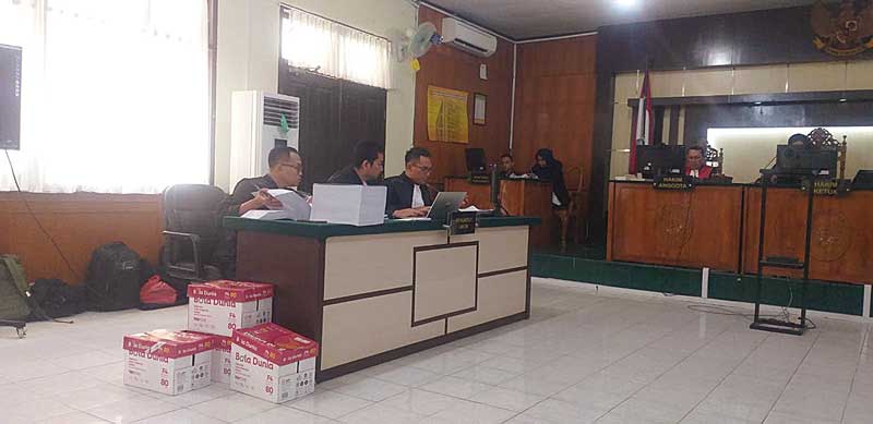 JPU KPK membacakan tuntutan terhadap terdakwa mantan Kakanwil BPN Riau Muhammad Syahrir di PN Pekanbaru, Senin (7/8/2023).