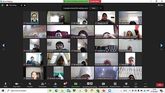 Suasana webinar bertajukÂ 