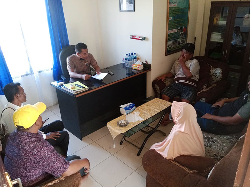Pertemuan di ruang mediasi Mako Polairud Polres Rohil turut dihadiri pihak nakhoda dan keluarga dari korban, yang diselesaikan lewat cara pendekatan restorative justice di Makopolairud Polres Rohil di Bagansiapiapi, Rabu (7/12/2022).