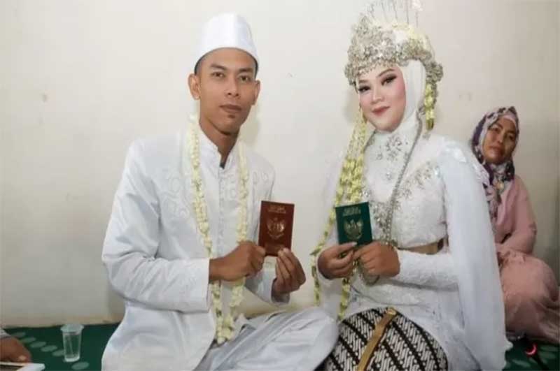 Fahmi Husaeni usai menggelar akad nikah dengan Anggi Anggraeni.