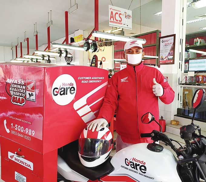 Layanan Honda Care siap membantu pengguna sepeda motor Honda yang mengalami kerusakan, mogok mendadak, atau kondisi darurat saat berkendara di jalan raya.