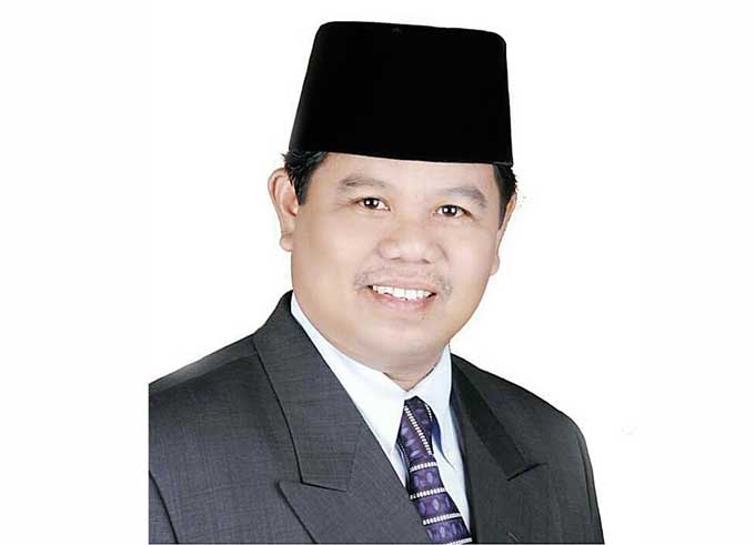 Ilyas Husti (Ketua MUI Riau)