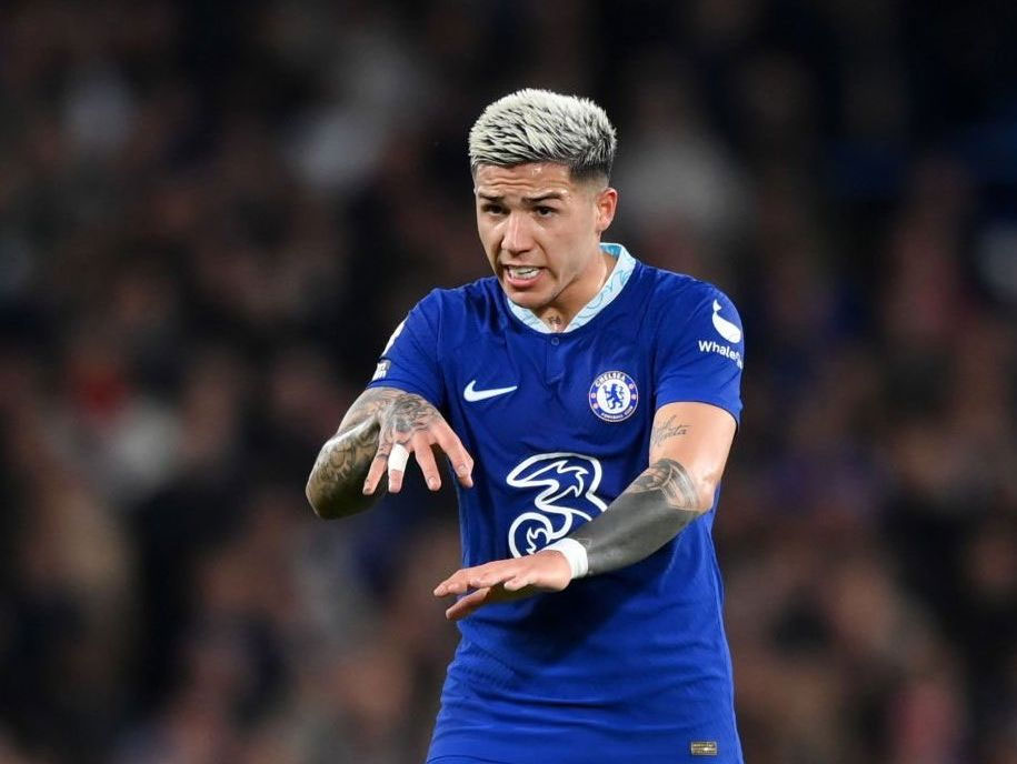 Enzo Fernandez jalani debut bersama Chelsea saat bermain imbang 0-0 lawan Fulham di Liga Inggris.