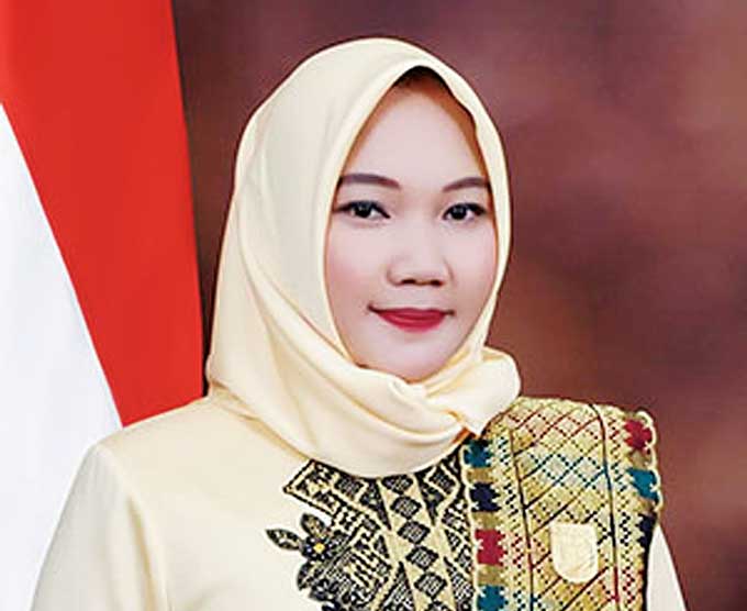 Anggota Komisi II DPRD Kota Pekanbaru Sovia Septiana S Sos.