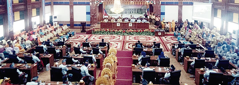 Suasana Sidang Paripurna Istimewa Hari Jadi ke-24 Rokan Hilir di Gedung DPRD Rokan Hilir, Batu Enam, Bagan Punak Meranti, Rokan Hilir, Rabu (4/10/2023).Â 
