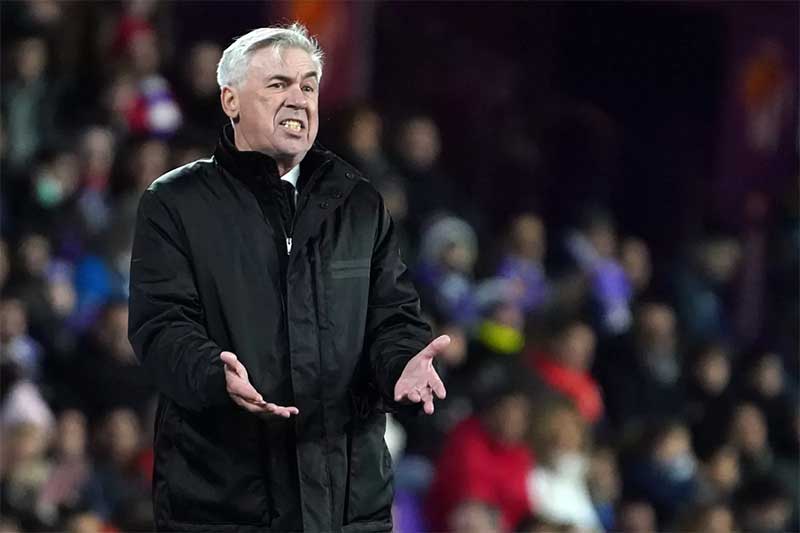 Carlo Ancelotti menilai persaingan Real Madrid kontra Chelsea pada leg kedua perempat final tetap berjalan sengit di Stamford Bridge.