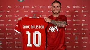 Alexis Mac Allister diperkenalkan sebagai pemain baru Liverpool FC dengan nomor 10.