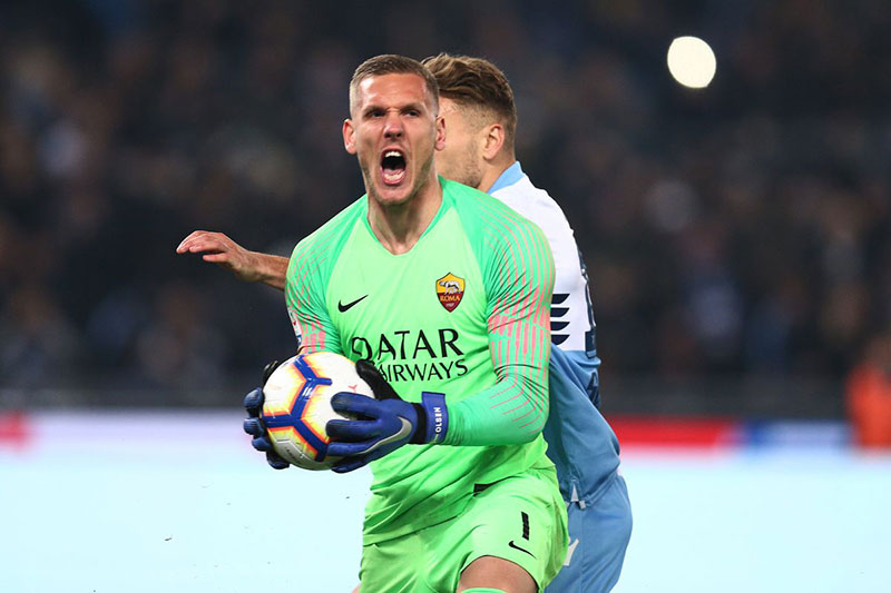 Robin Olsen resmi direkrut Everton dengan status pinjaman. (REUTERS/MIRROR)