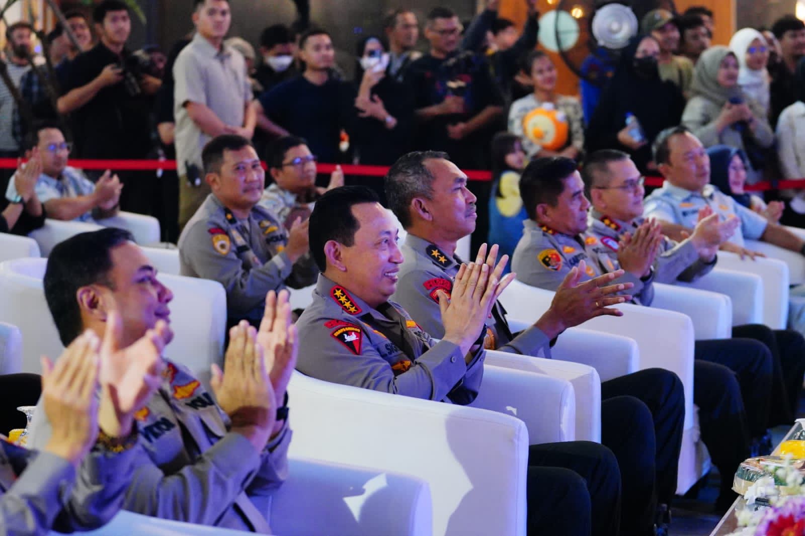 Kapolri Jenderal Listyo Sigit Prabowo saat menghadiri rangkaian acara Hari Ulang Tahun (HUT) ke-77 Bhayangkara.