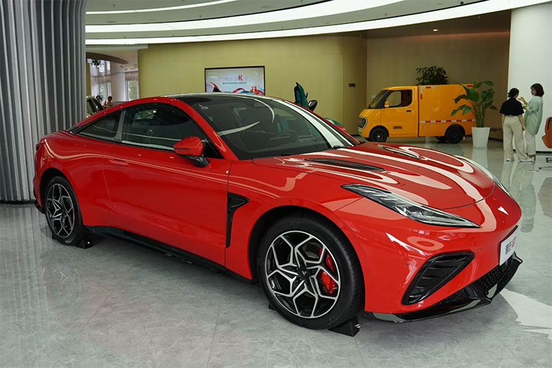 Neta GT, mobil listrik yang diklaim memiliki performa tinggi.