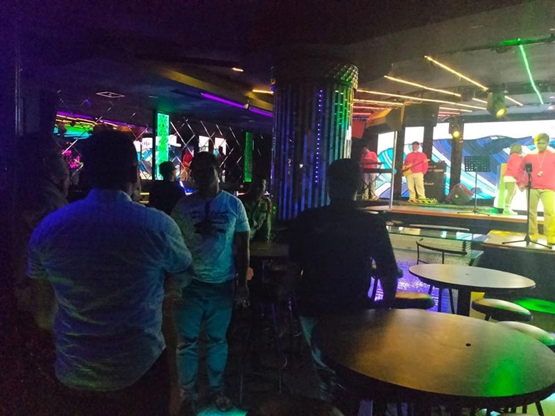 Polisi dari Polresta Pekanbaru datangi sejumlah tempat hiburan malam, Kamis (15/12/2022) dini hari.