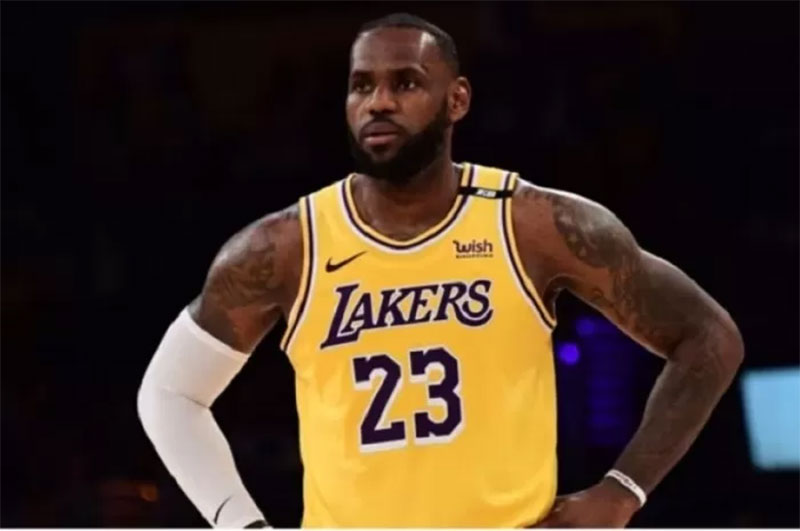 LeBron James menjadi salah satu bintang yang ingin tampil bersama tim AS di Olimpiade Paris 2024.