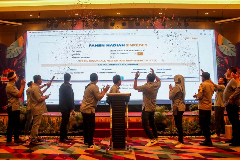 Pencabutan undian grandprize satu unit mobil pada Panen Hadiah Simpedes Semester 1 Tahun 2023 Periode 1 Maret- 31 Agustus 2023 yang diselenggarakan Branch Office Tuanku Tambusai.