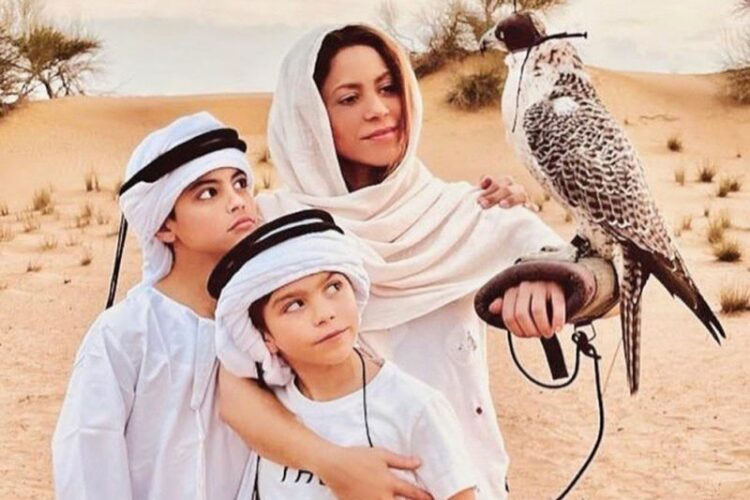 Shakira bersama anak-anaknya berlibur di Dubai