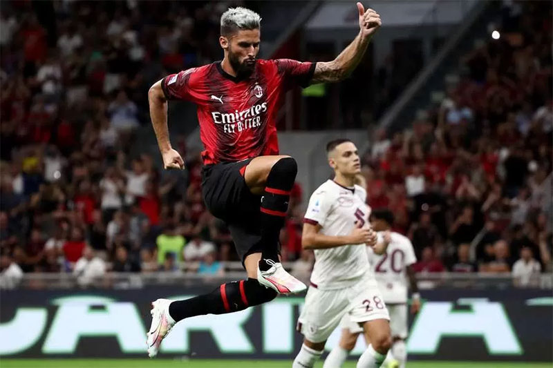 Olivier Giroud ujung tombak andalan AC Milan.