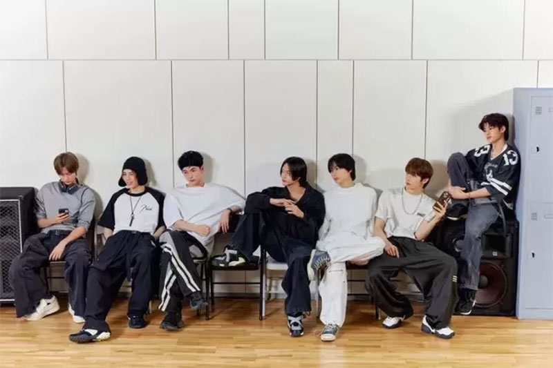 RIIZE yang merupakan boy group baru asuhan SM entertainment.