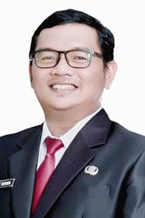 Plt Kepala Dinas Pekerjaan Umum dan Penataan Ruang (PUPR) Kabupaten Kepulauan Meranti Rahmat Kurnia ST