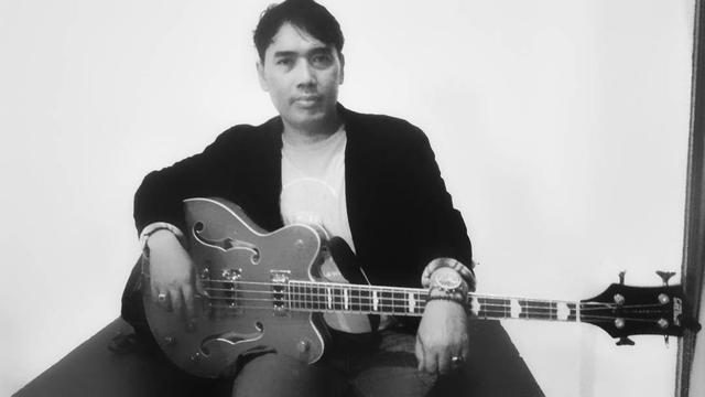 Erwin Prasetya eks Basis Dewa 19 (Jawapos.com)