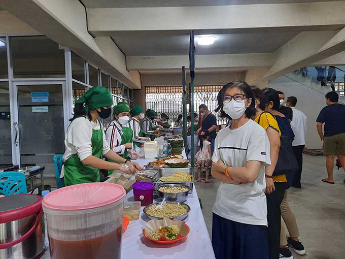 Dalam rangka merayakan Hari WaisakÂ Â BE/2022, Pusdiklat Bumi Suci Maitreya menggelar bazar  vegerarian diÂ Maha Vihara &Â Pusdiklat Bumi Suci Maitreya, Jalan Bukit Barisan III No 99, Pekanbaru, Ahad (15/5/2022).