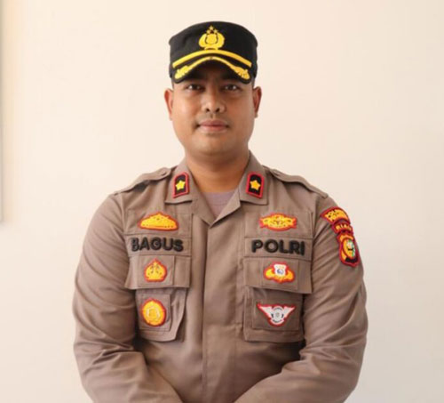 KapolÂ­sekÂ Tenayan Raya Kompol Bagus Harry Priambodo