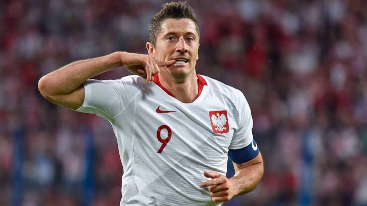 ROBERT LEWANDOWSKI