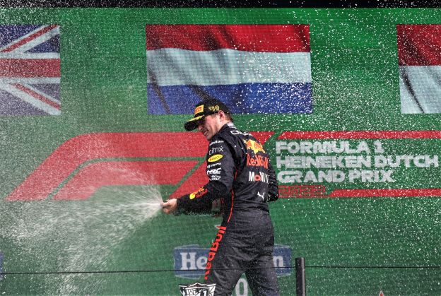 Max Verstappen saat merayakan kemenangan di GP Belanda.