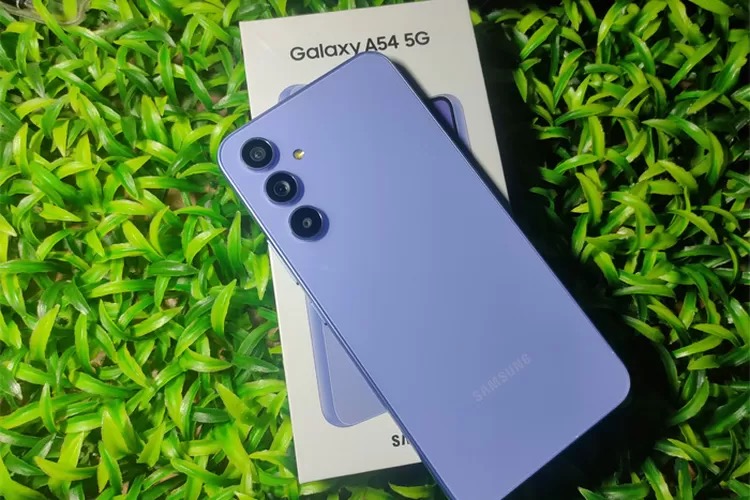 Perangkat Samsung Galaxy A54 5G.