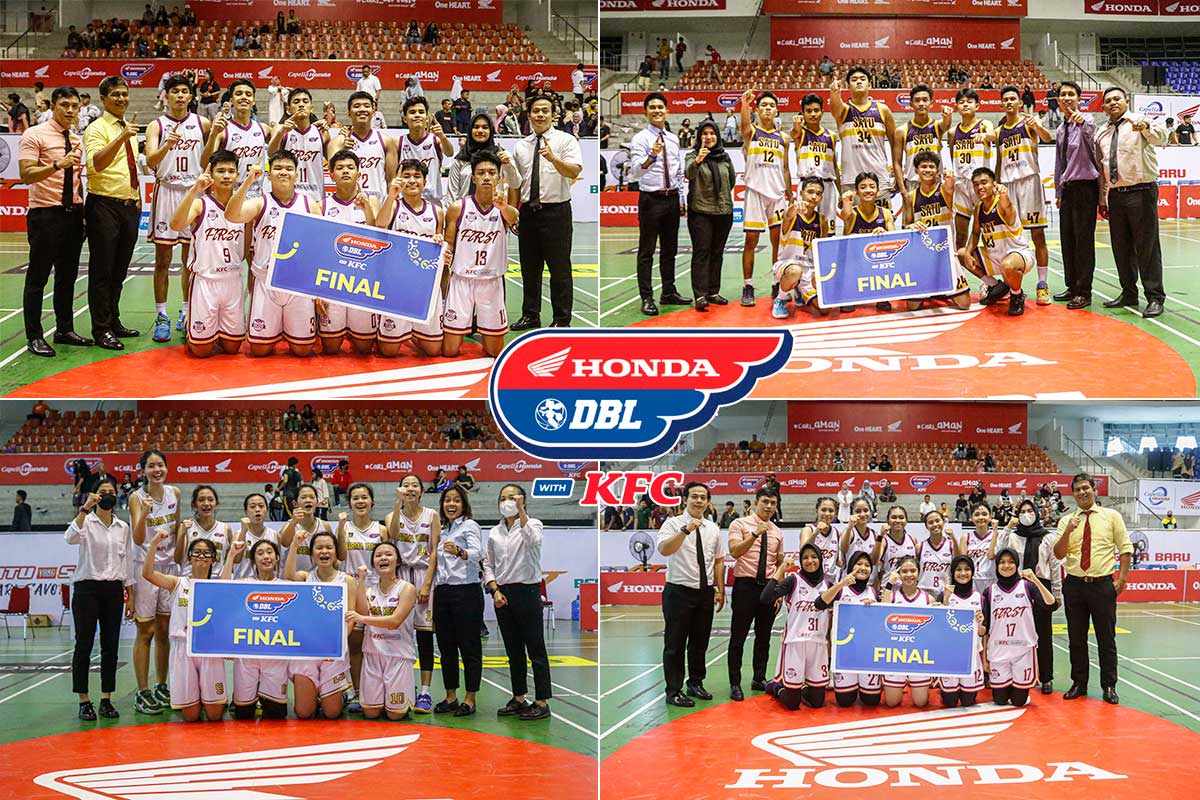 Pemain dan ofisial tim putra SMAN 1 Pekanbaru (kiri atas),  SMAN 1 Telukkuantan (kanan atas), tim putri SMAN 1 Pekanbaru (kanan bawah) dan tim putri SMA Darma Yudha (kiri bawah) foto bersama usai memastikan melaju ke final, Rabu (18/1/2023).