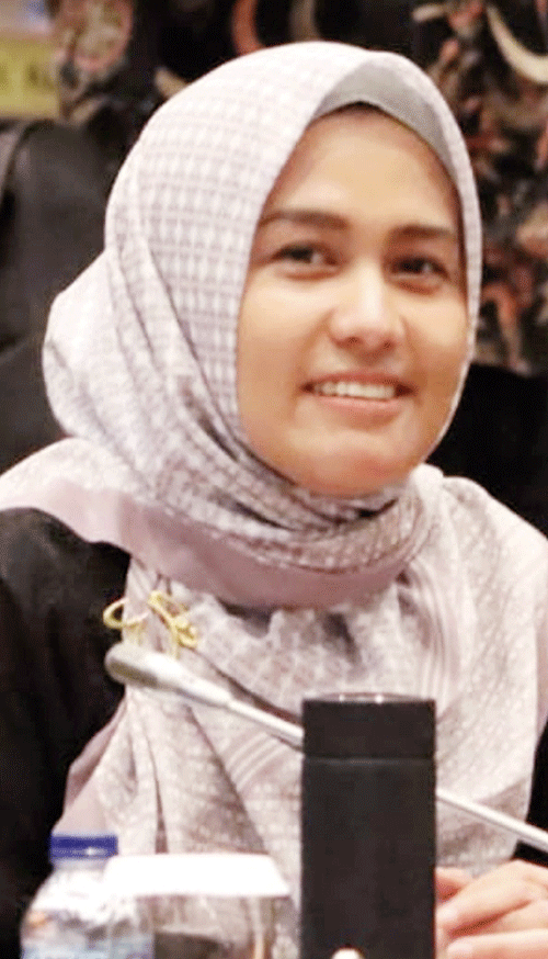 Ketua pansus Karmila Sari