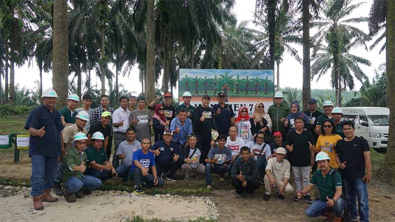 Awak media mengabadikan lokasi salah satu kebun sawit tertua di Indonesia milik PT Tunggal Perkasa Plantation anak perusahaan PT Astra Group, di Sungai Lala, Inhu.