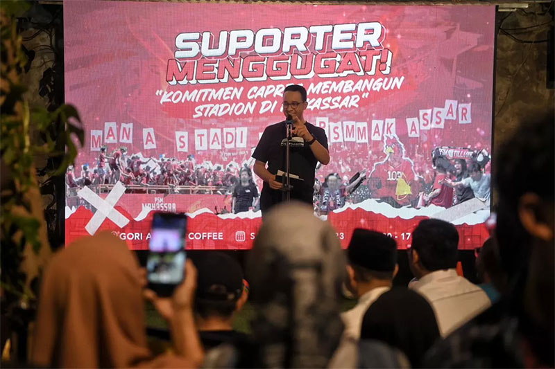 Calon presiden nomor urut satu Anies Baswedan saat deklarasi relawan Garda Matahari di Jakarta, Jumat (17/11/2023).
