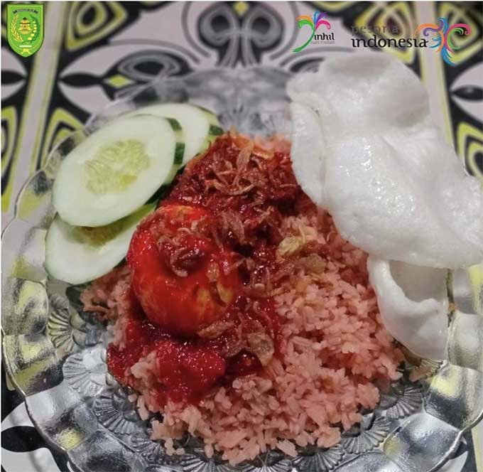 Nasi Merah, salah satu kuliner khas Tembilahan, Inhil, Riau.