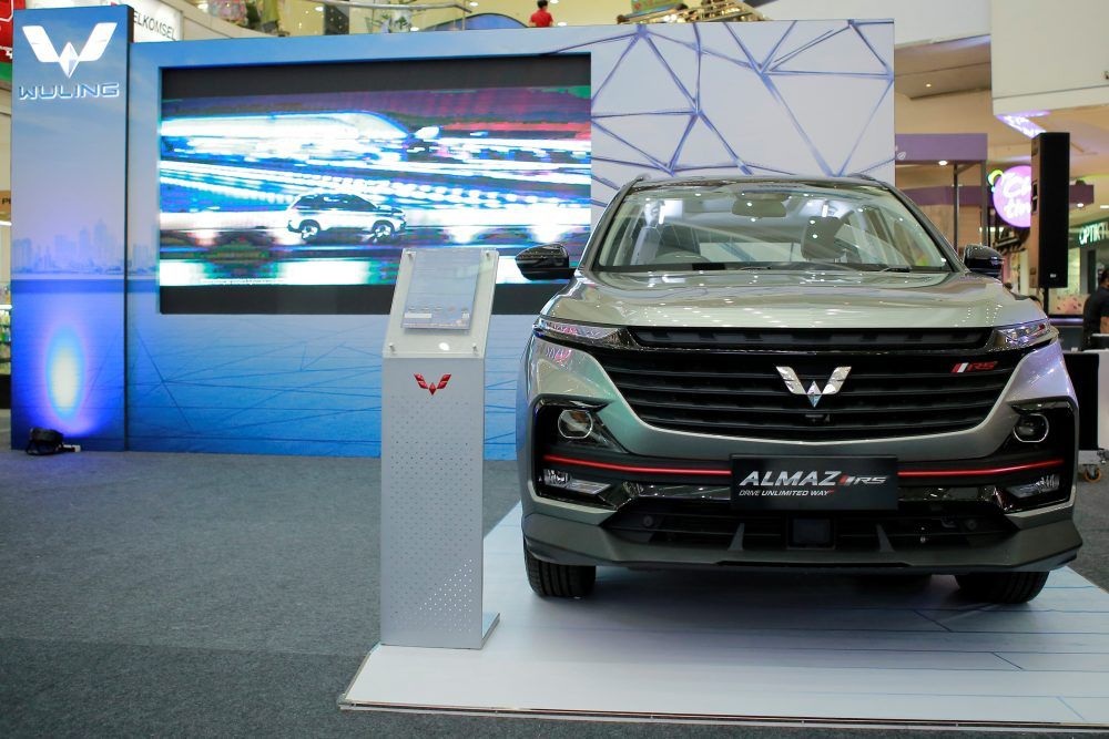 Wuling Almaz RS EX