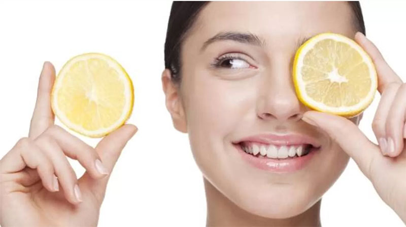 Menggunakan bahan alami menjadi solusi untuk mengatasi dan hilangkan komedo diwajah karena dinilai lebih aman dan ampuh.