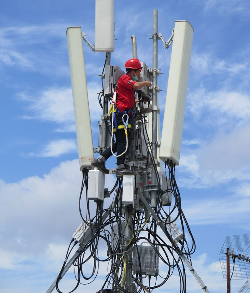 Telkomsel berkomitmen untuk secara konsisten meneruskan pemerataan akses infrastruktur broadband terdepan 4G/LTE di seluruh pelosok negeri, yang kali ini diwujudkan dengan melakukan penambahan base transceiver station (BTS) 4G/LTE baru di sejumlah wilayah