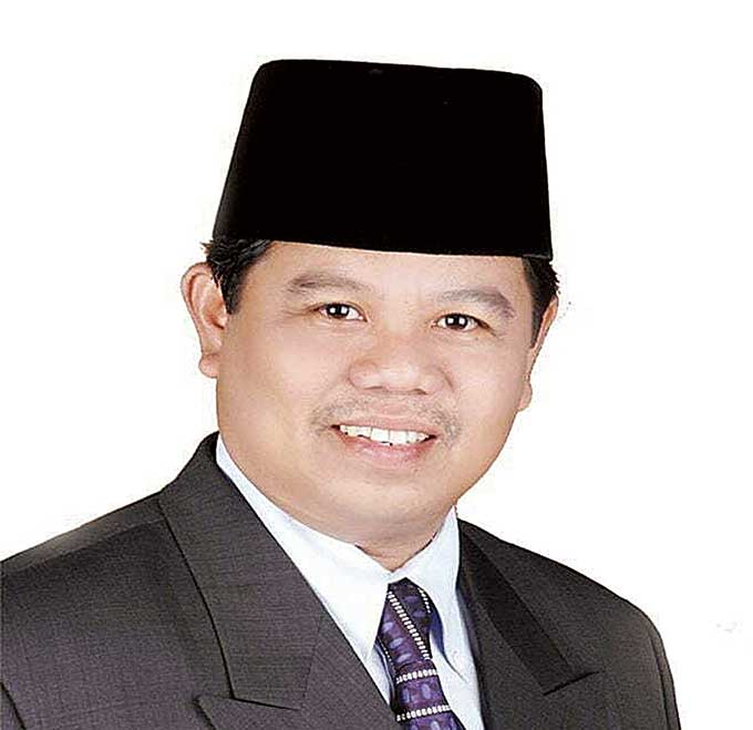 Prof Dr Ilyas Husti MA, Ketua Umum MUI Riau.