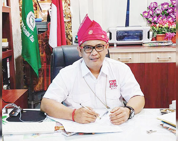 Gulat  Manurung (Ketua Umum DPP Apkasindo)