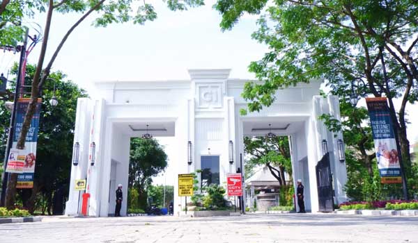 Gerbang masuk ke Perumahan Givency One. Foto: (Wiraland for Riaupos.co)