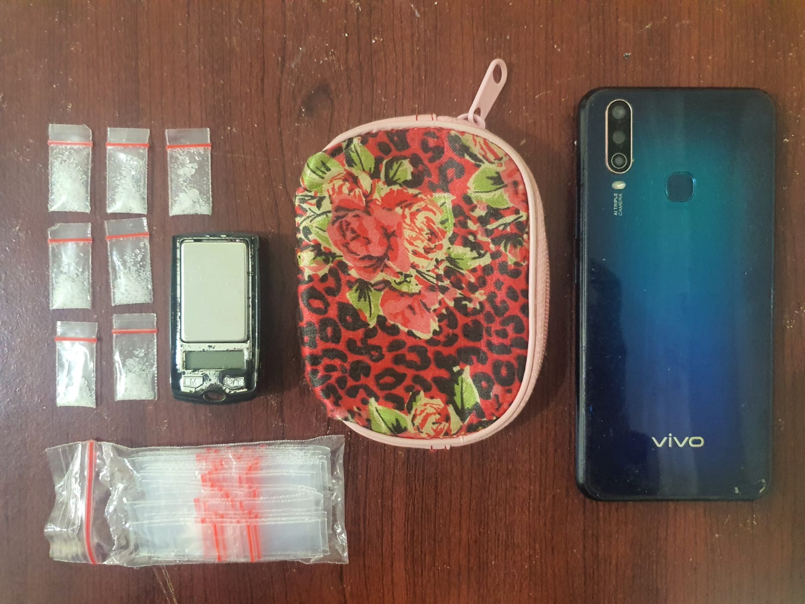 Barang bukti yang berhasil diamankan saat tersangka diringkus pihak kepolisian.