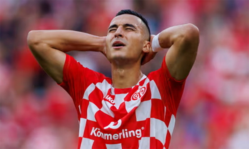 Anwar El Ghazi diputus kontrak oleh klubnya, Mainz 05, usai mengunggah di medsos dukungan untuk Palestina.