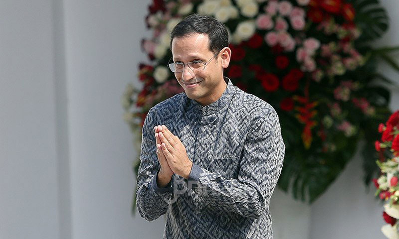 Mendikbudristek Nadiem Makarim memastikan pemerintah tidak menghapus Tunjangan Profesi Guru atau TPG.