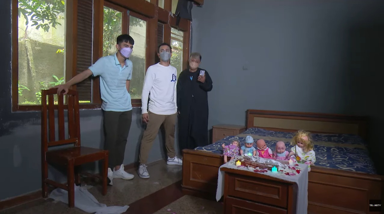Kerja sama perdana dilakukan Bigo Live dengan salah satu program di Trans TV, yaitu Raffi, Billy & Friends.