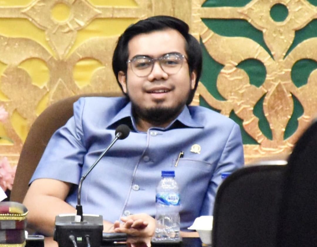 Wakil Ketua DPRD Kota Pekanbaru Ginda Burnama ST MT