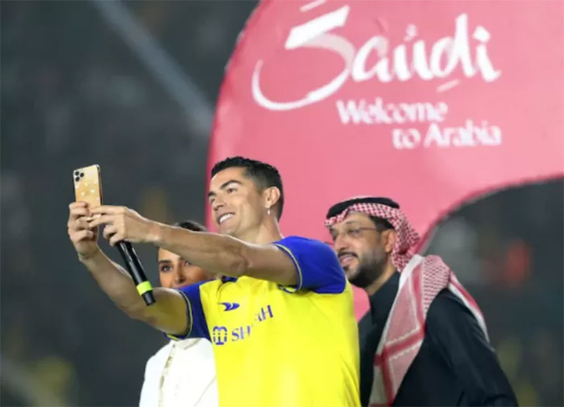 Liga Pro Arab Saudi makin populer di mata dunia setelah kedatangan Cristiano Ronaldo.