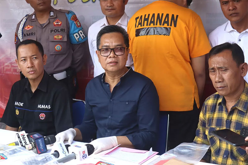 Polres Depok merilis pembunuhan yang dilakukan Altafasalya Ardnika Basya (AAB). Dia membunuh Muhammad Naufal Zidan, mahasiswa UI asal Lumajang.