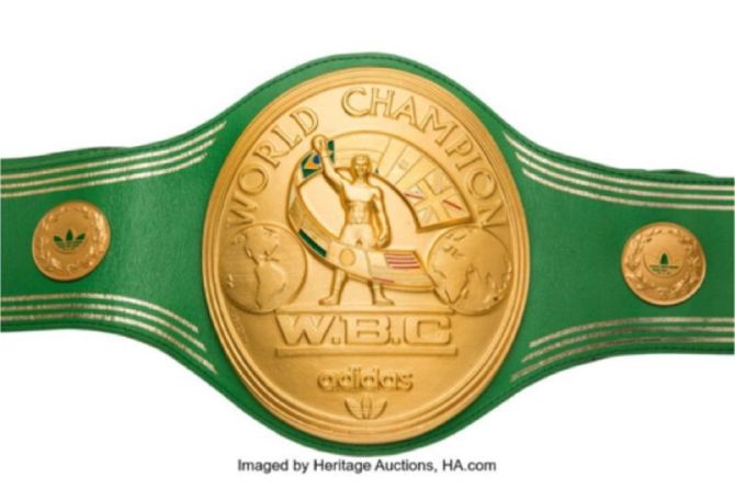 Sabuk juara legenda tinju Muhammad Ali dari kemenangannya pada 1974 atas George Foreman.